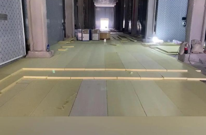 冷庫擠塑板為什么要錯(cuò)縫鋪設(shè)？